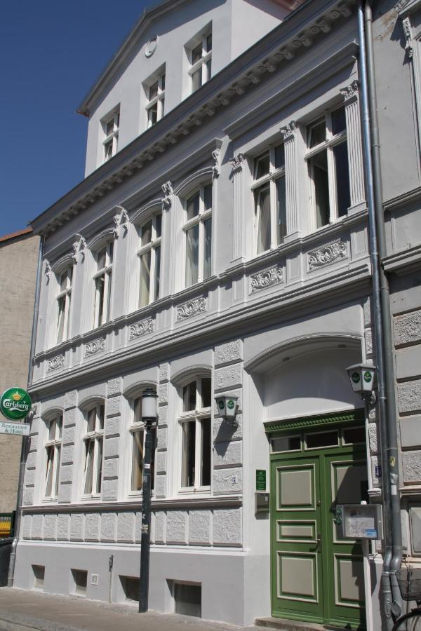 Restaurant & Hotel Olive Greifswald Exterior foto